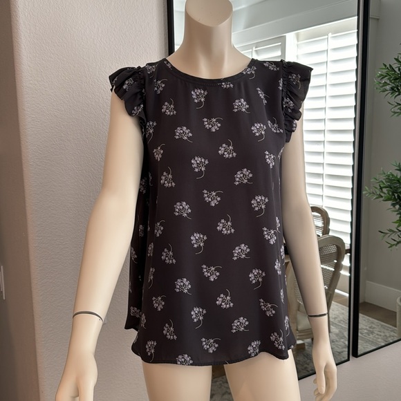 Loft Gray Blouse with flowers XL - Picture 2 of 8